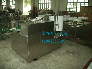 Medical antiseptic wet wipes packaging machine,Four Side Sealing wet tissue folding and packing machine